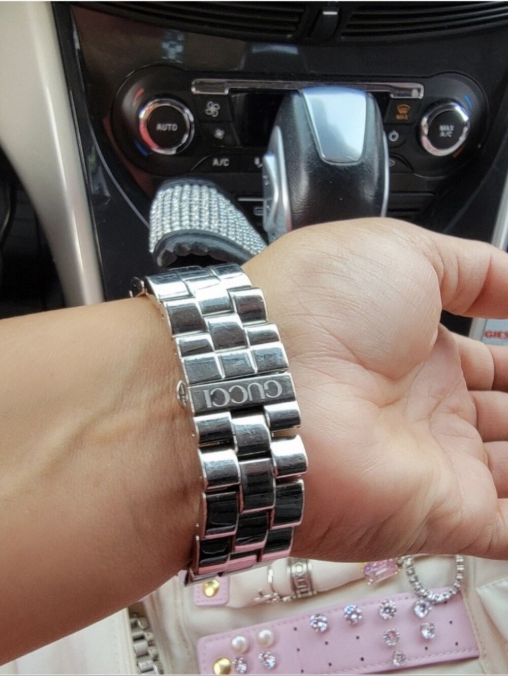 🩷BEAUTIFUL GUCCI🩷 watch - Picture 5 of 9